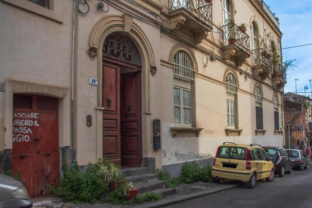 Cozy'S House Nel Cuore Della Citta Catania Holiday home